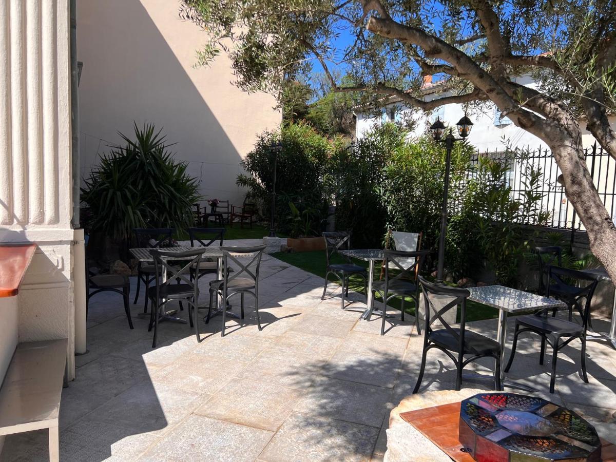 Les Baroudeurs De Saint Jean Bed & Breakfast Bagian luar foto