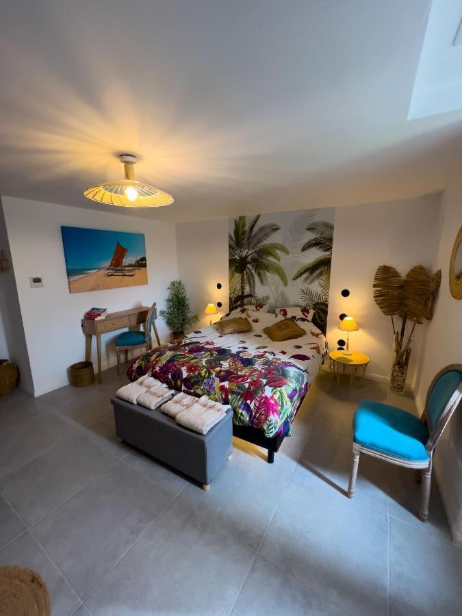 Les Baroudeurs De Saint Jean Bed & Breakfast Bagian luar foto