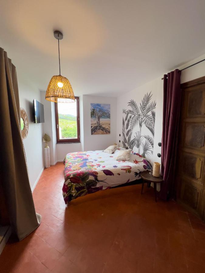 Les Baroudeurs De Saint Jean Bed & Breakfast Bagian luar foto