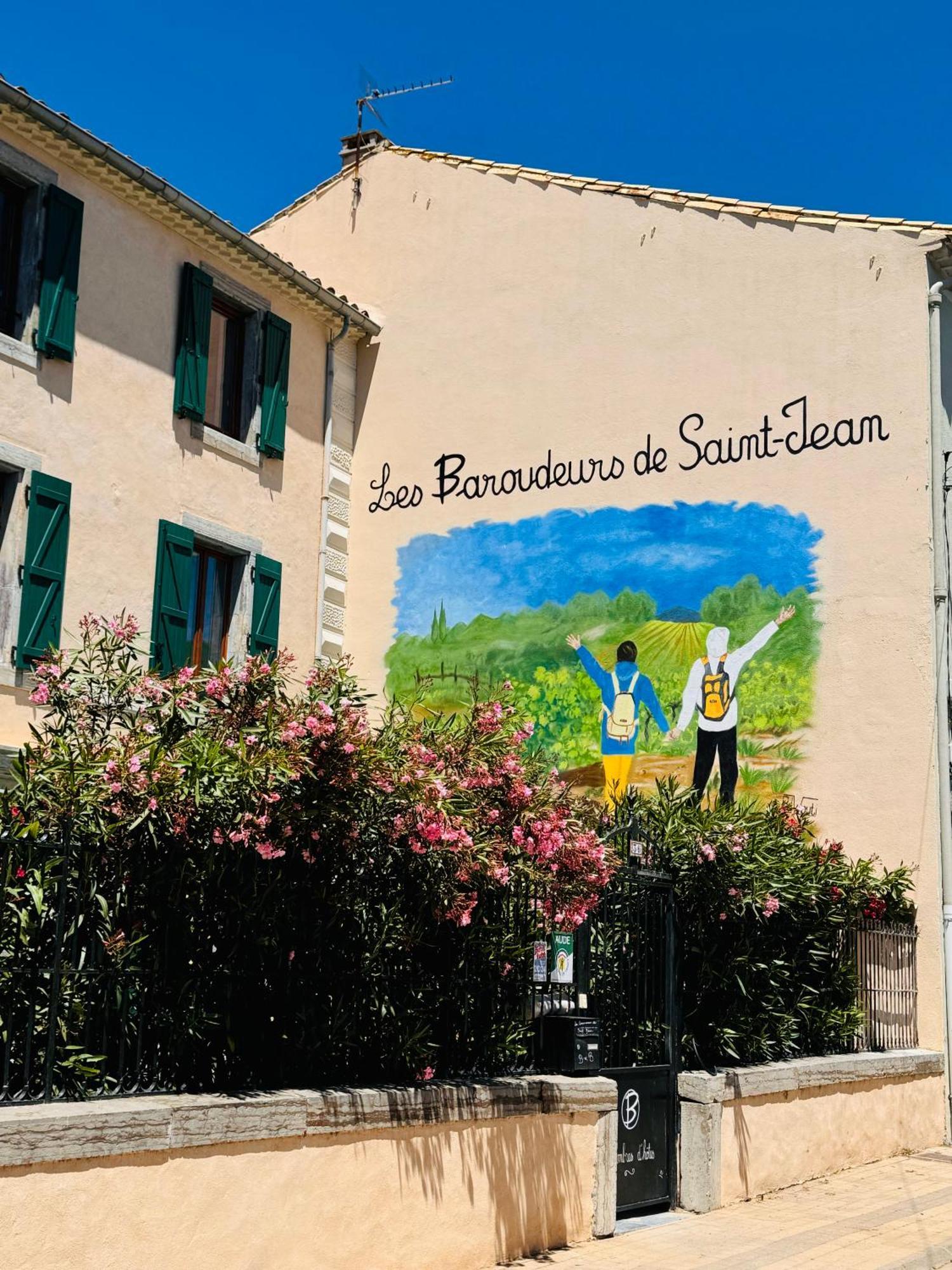 Les Baroudeurs De Saint Jean Bed & Breakfast Bagian luar foto