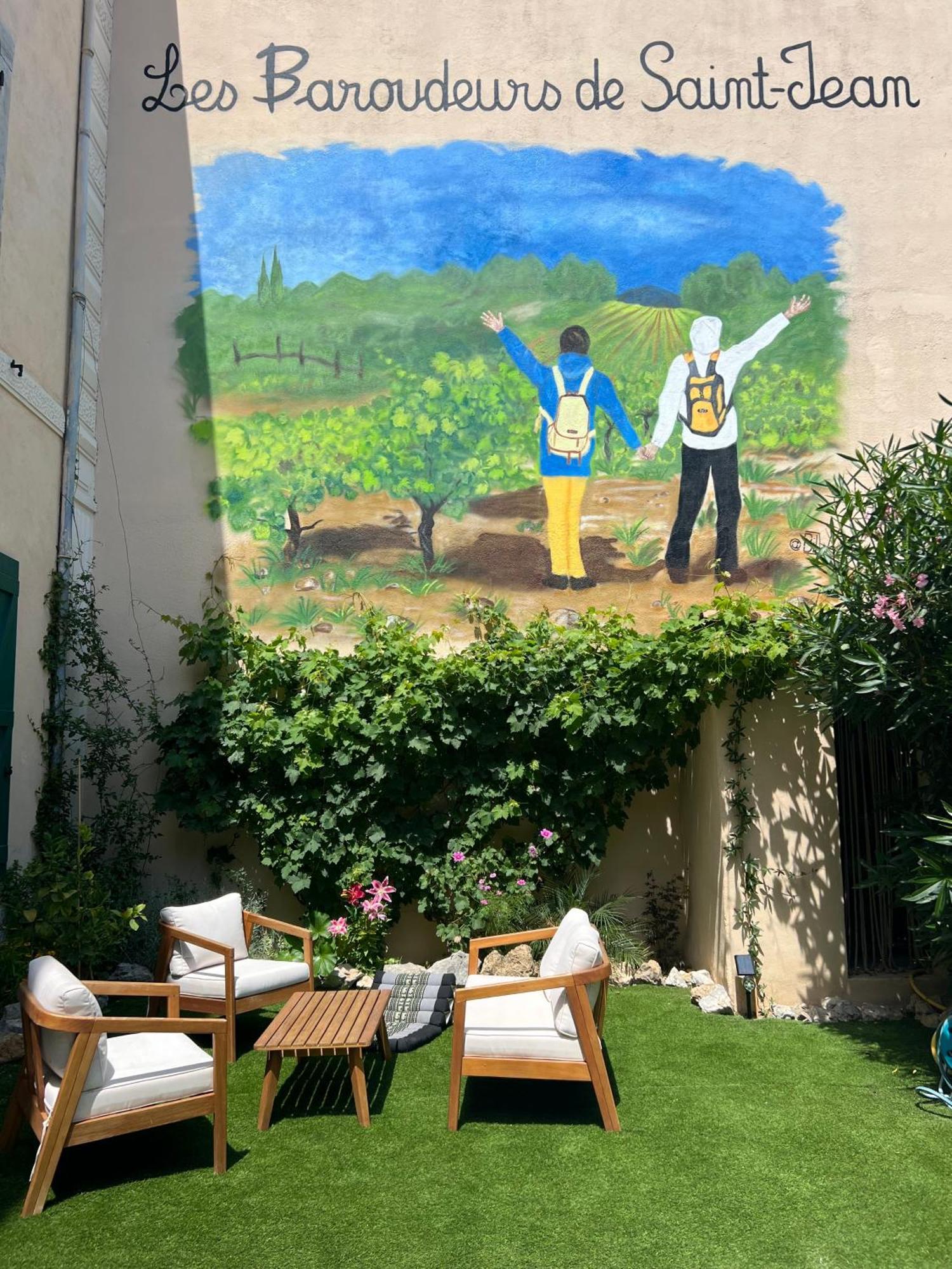 Les Baroudeurs De Saint Jean Bed & Breakfast Bagian luar foto
